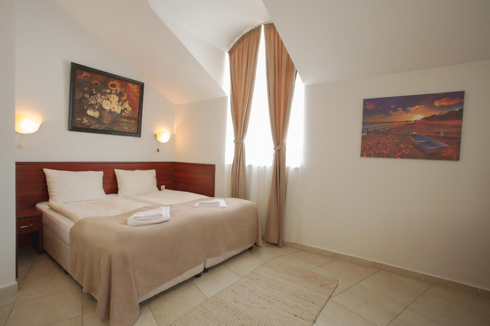 Hotel Central Balchik Luaran gambar