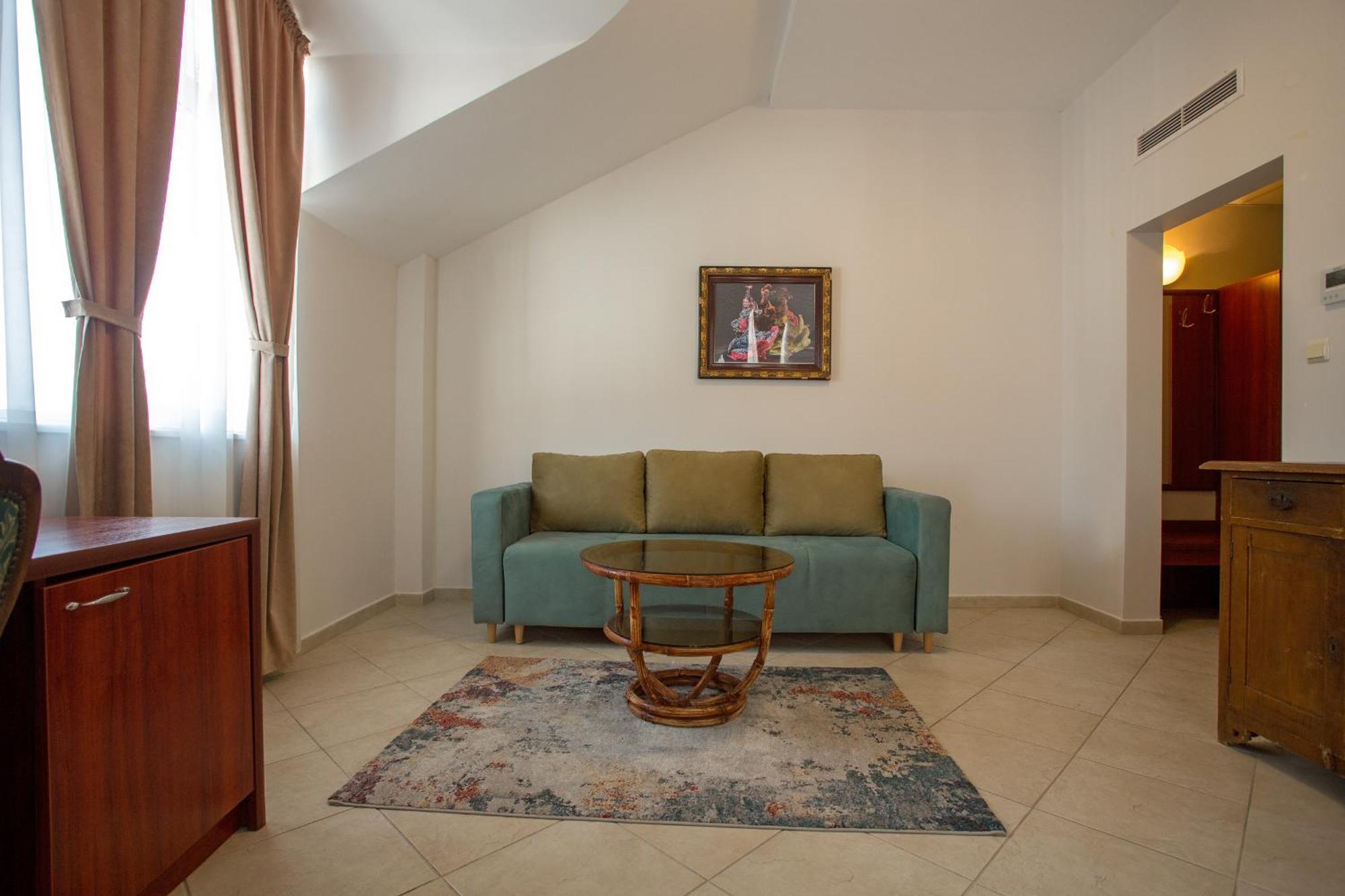 Hotel Central Balchik Luaran gambar